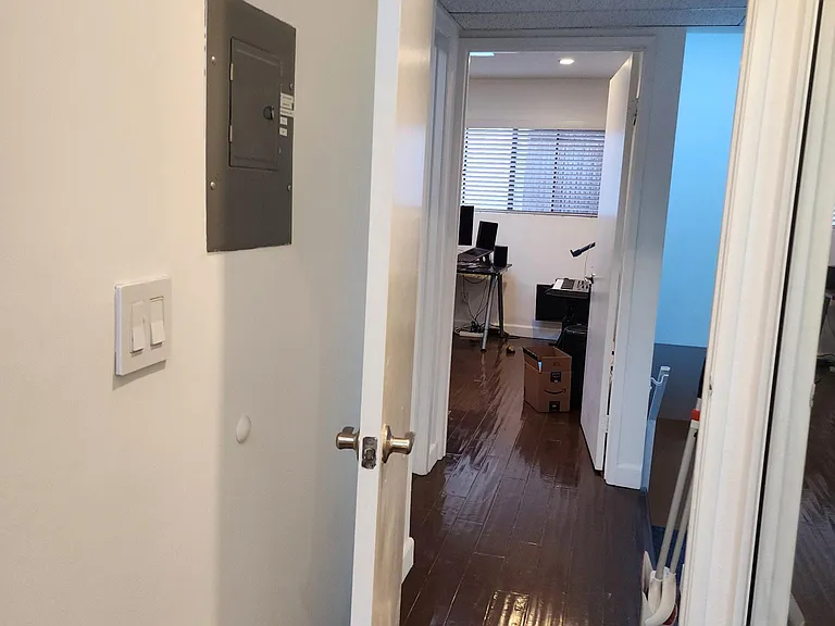 11630 Chenault St #3 — Photo 27