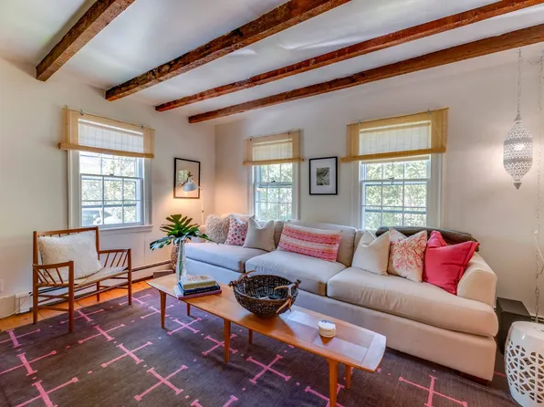 18 Hampton St, Sag Harbor, NY 11963