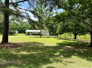 82 Cemetery Rd, Columbia, MS 39429