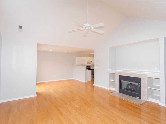 4th image of 7947 Harvestmoon Dr