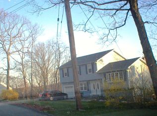 37 Tulip Rd, Mahopac, NY 10541