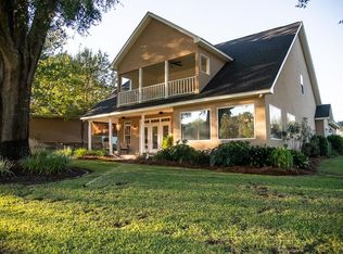 1520 Fairway Dr, Bainbridge, GA 39819