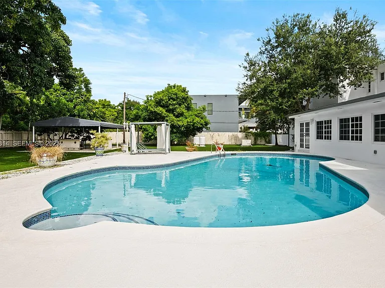 13000 Old Cutler Rd — Photo 11