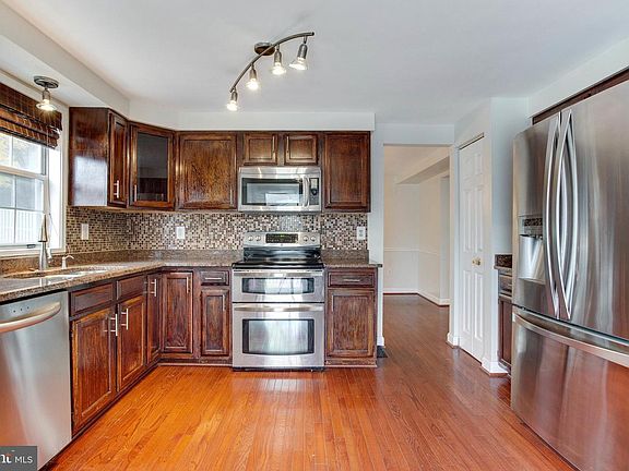 4th image of 17225 Brookmeadow Ln
