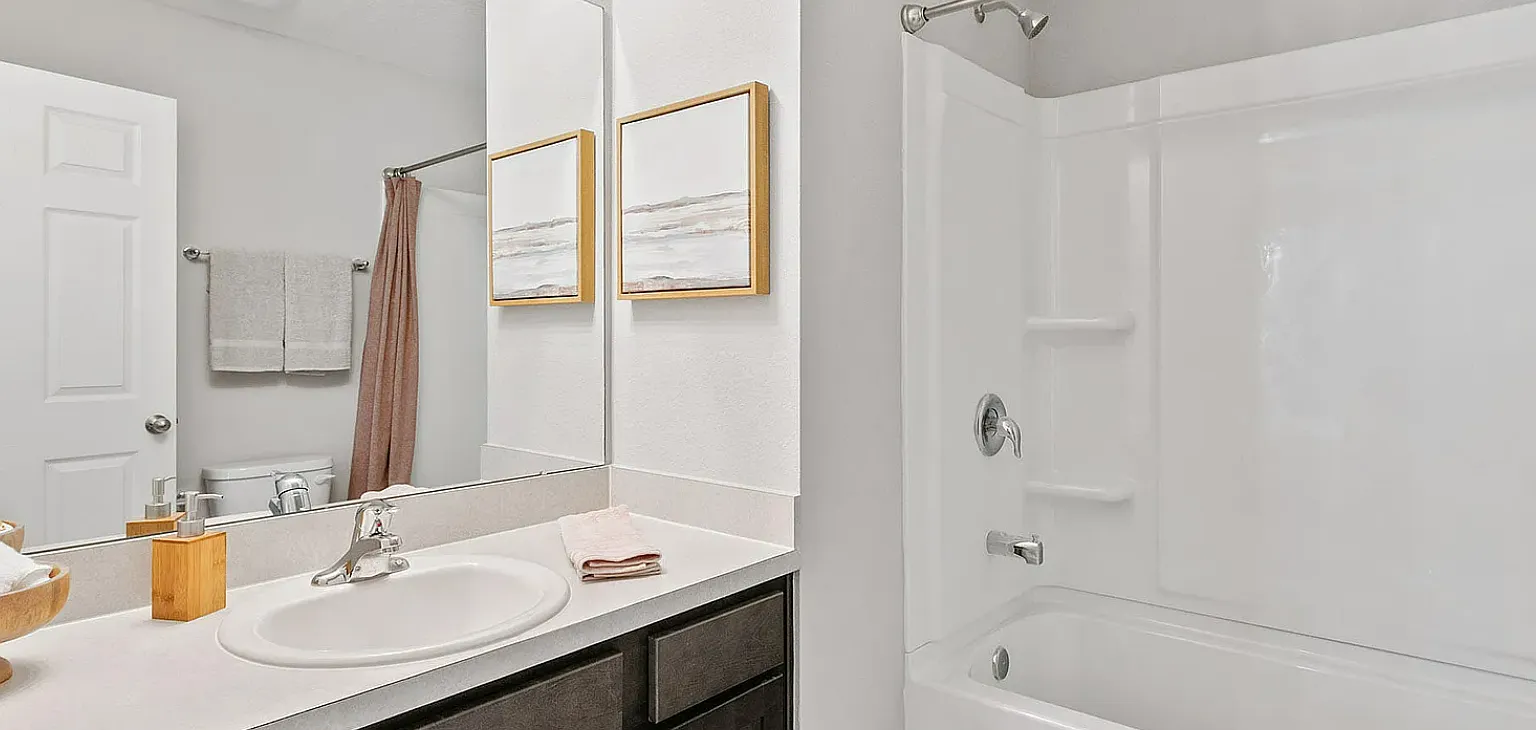 2 bed, 2.5 bath, 1109 sqft, $1,650 — Photo 4