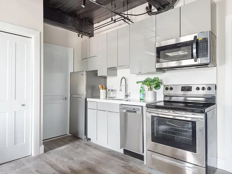 Walker Lofts — Photo 1