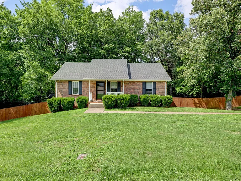 3253 N Senseney Cir — Photo 32