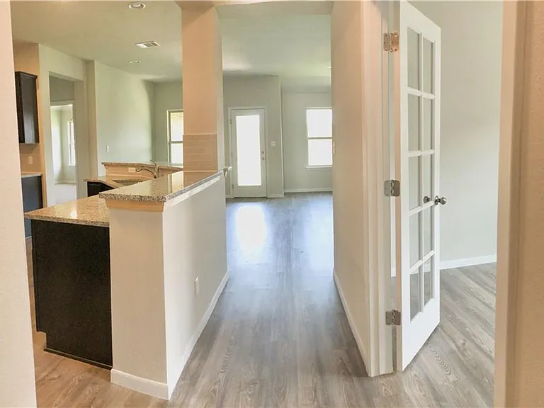 1312 Chad Dr — Photo 5