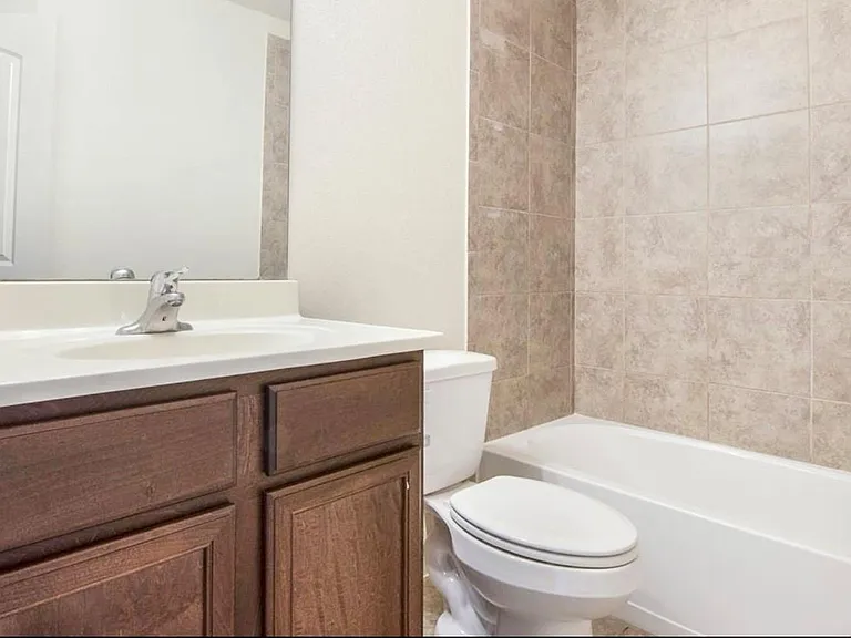 22622 Cloverland Field Dr — Photo 17