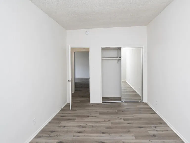 Lido Apartments - 3648 Westwood Blvd — Photo 13