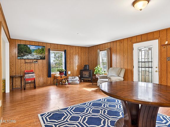 5th image of 6311 Eastland Rd