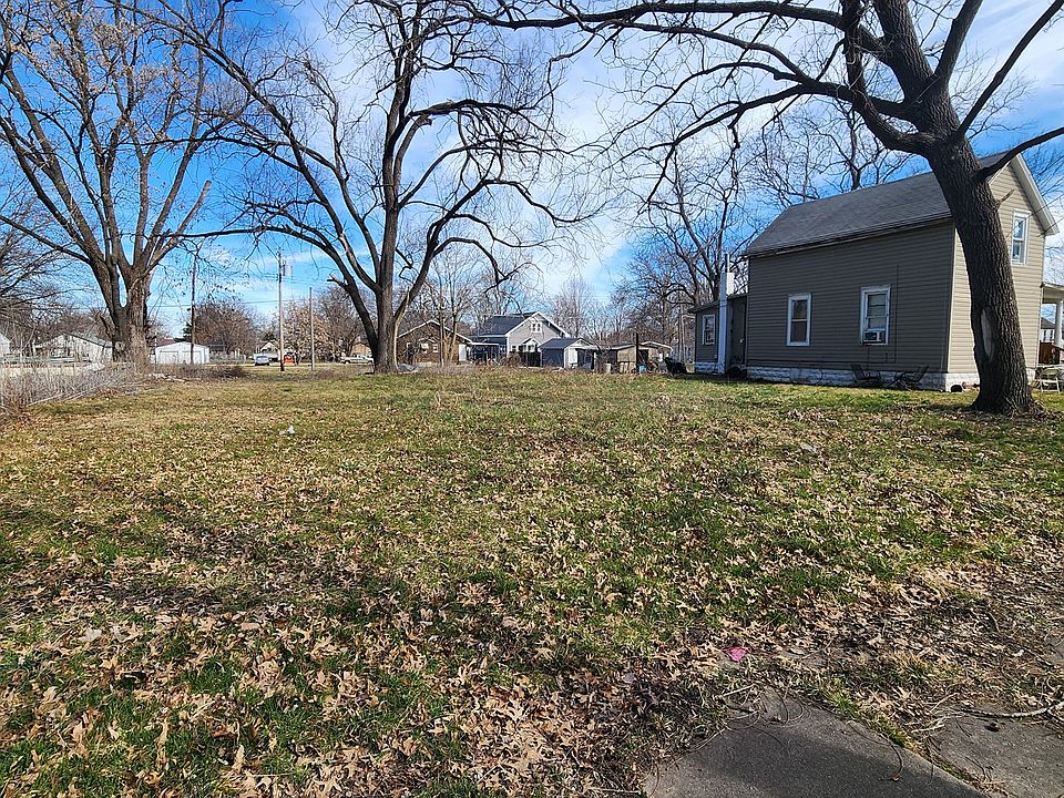 2nd image of 212 Macon St