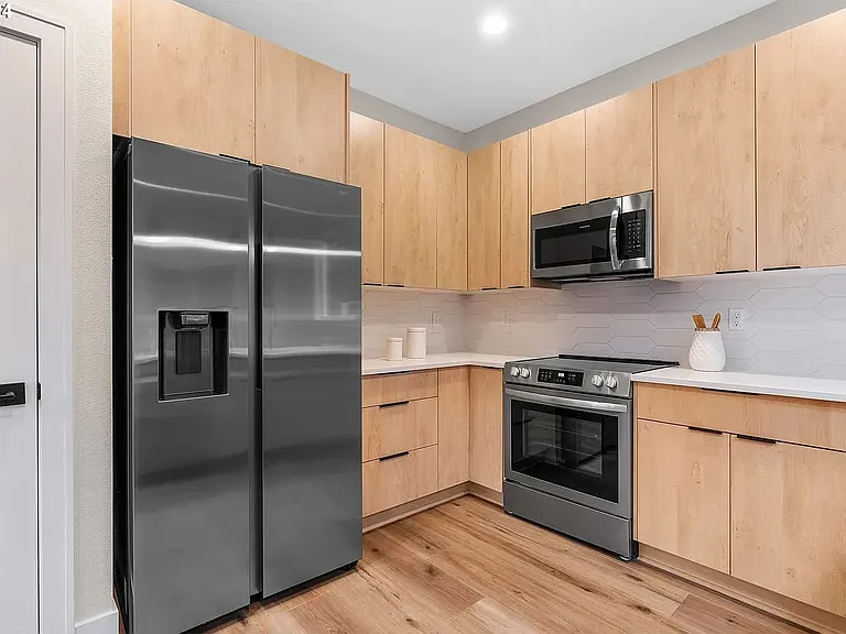 2425 SE Chestnut St #2425 — Photo 6