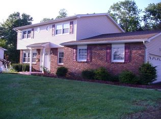 27 Tioken Rd, Spring Valley, NY 10977