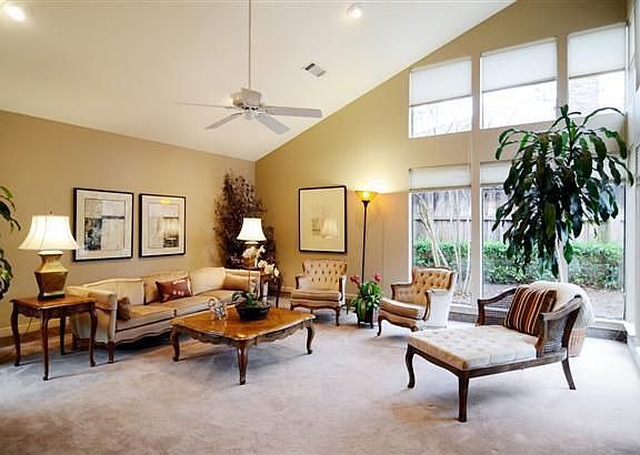 2nd image of 9006 Fairglen Dr