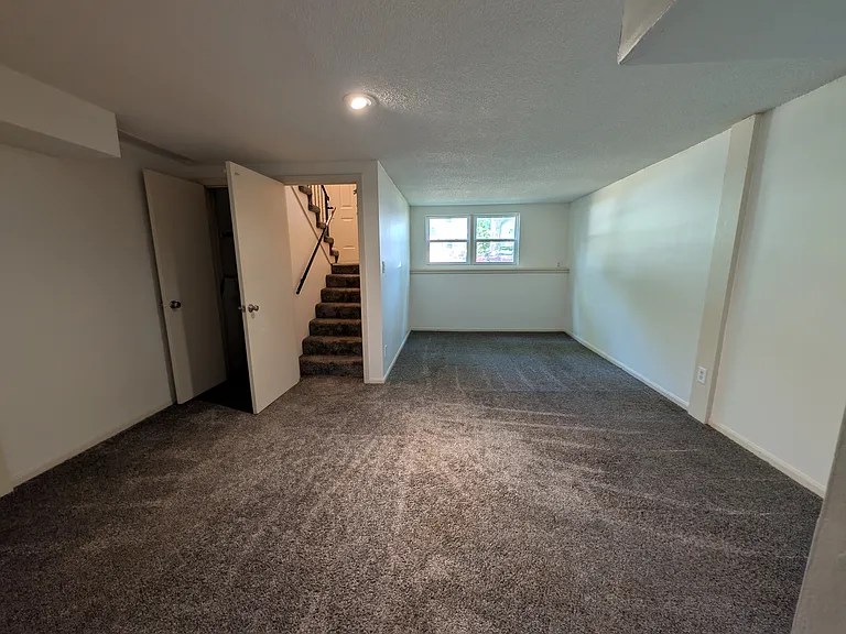 9509 W 86th St — Photo 30