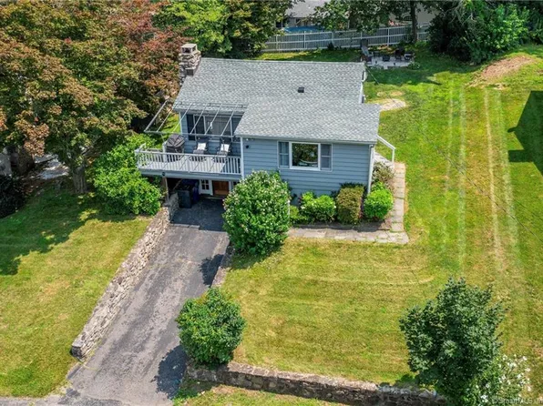 23 Longview Drive, Brookfield, CT 06804