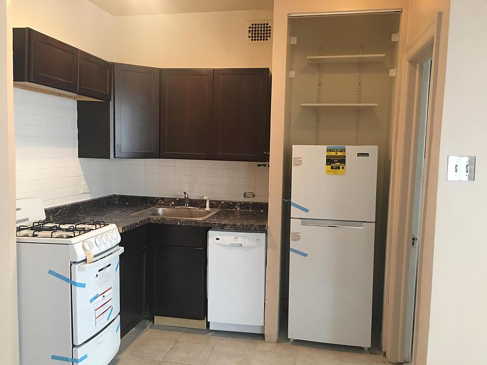 1st image of 5135 S Kenwood Ave APT 306