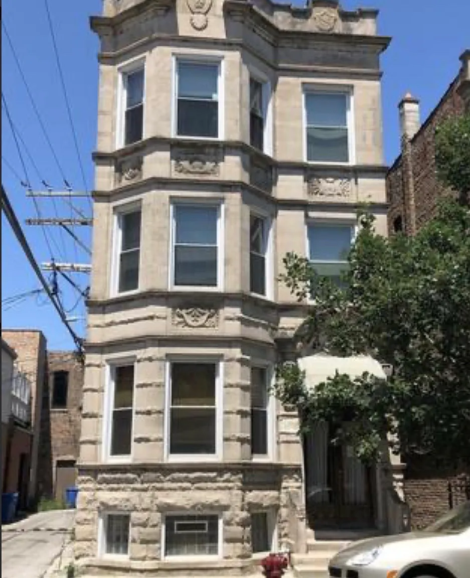 2 bed, $1,900 — Photo 2