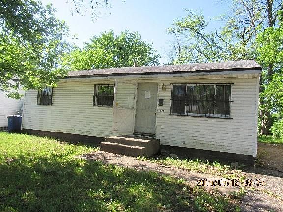1st image of 1665 E Blake Ave