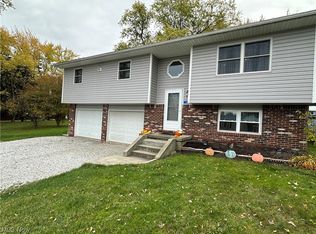712 Noble St W, East Canton, OH 44730