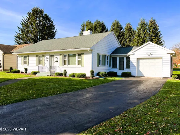 1519 Lafayette Pkwy, Williamsport, PA 17701