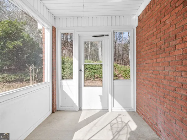 135 Saltcreek Point, Sugar Hill, GA 30518