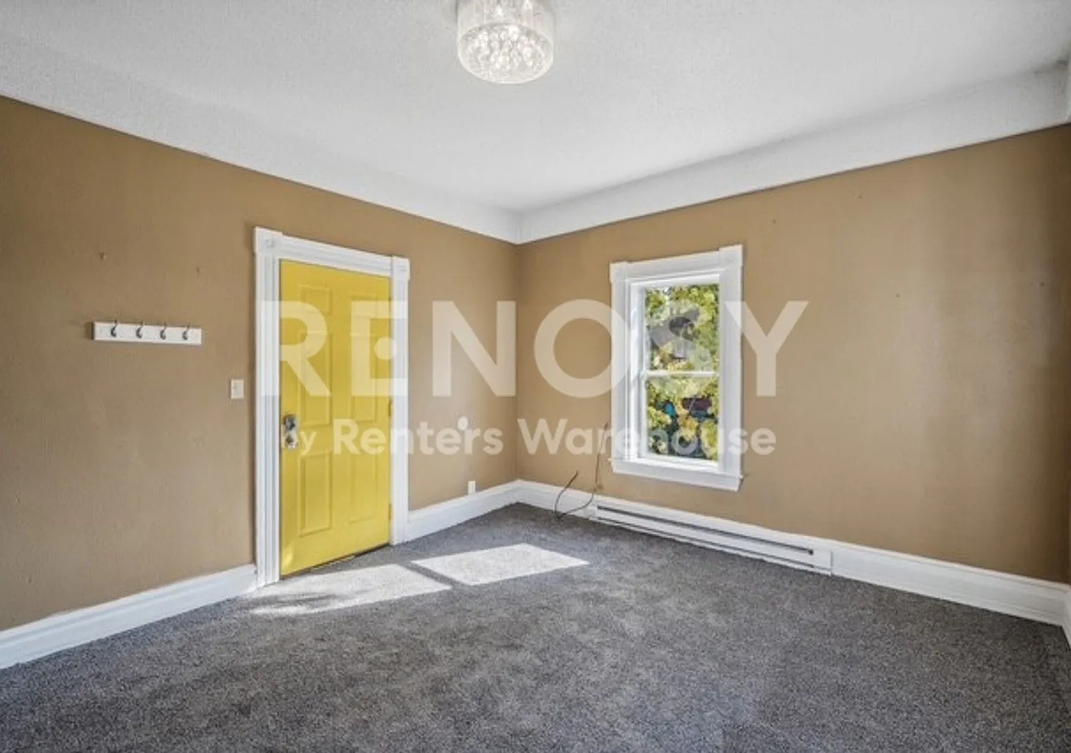 Available July 1 - 2BD / 1BA upper level duplex in Saint Paul! — Photo 4