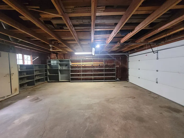 3115 E Seedling Mile Rd — Photo 9