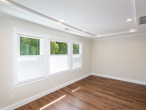 4th image of 336 Holloway Ave #A