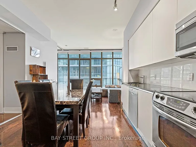 33 Charles St E #4401 — Photo 6