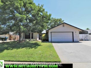 1789 Sterling Dr, Redding, CA 96003