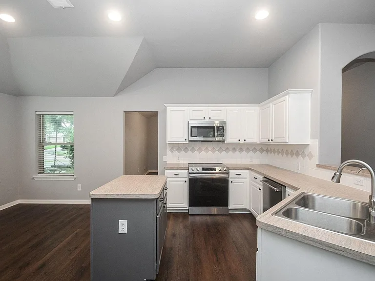 2707 Millers Falls Ct — Photo 10