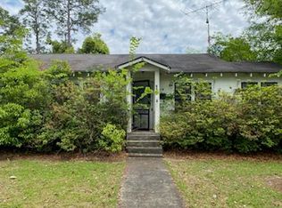 614 Wheeler Ave, Douglas, GA 31533