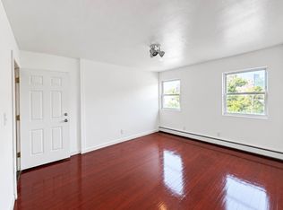 11-59 Welling Ct #3A, Astoria, NY 11102