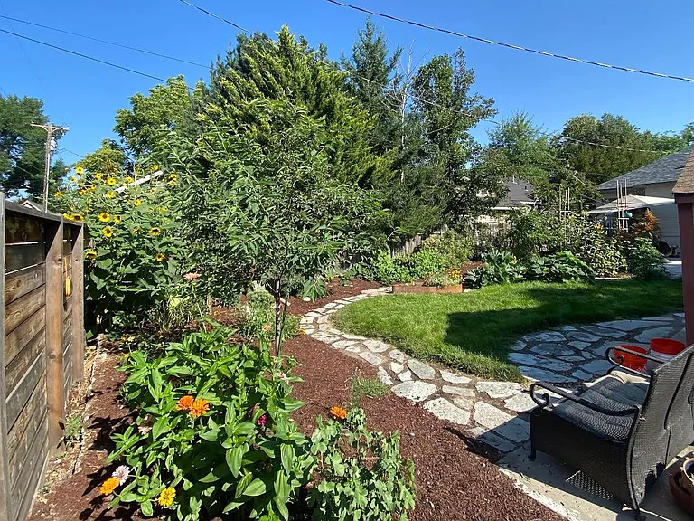 1213 E State St — Photo 18