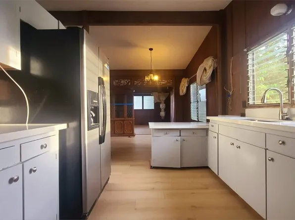 94-1521 Waipahu St, Waipahu, HI 96797