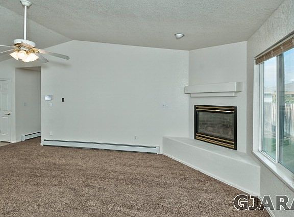 Ceiling Fans Throughout