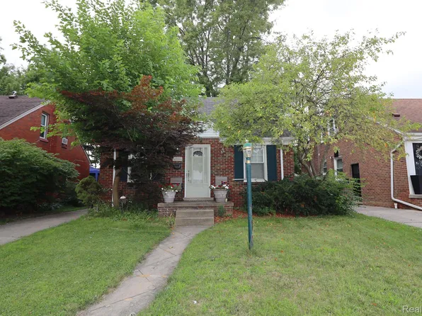 1841 N Denwood St, Dearborn, MI 48128