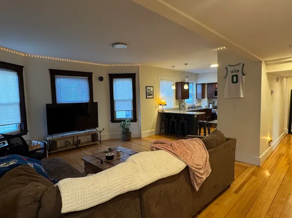 346 Faneuil St, Brighton, MA