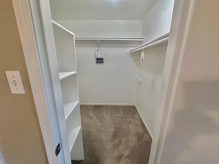 17502 Cassina Dr — Photo 27