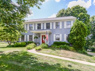 279 Shafer Rd, Coraopolis, PA 15108