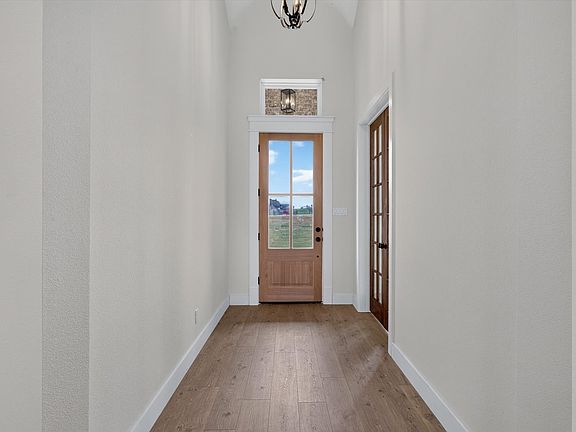 4th image of 471 Red Bird Dr