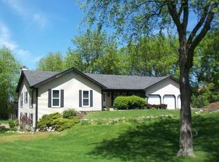 520 Machelle Dr, Cary, IL 60013