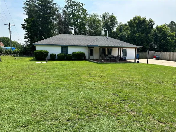 20796 Dawn Hill East Rd, Gentry, AR 72734