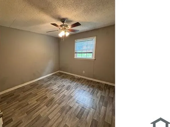 117 S Pindal Cir, Dallas, NC 28034