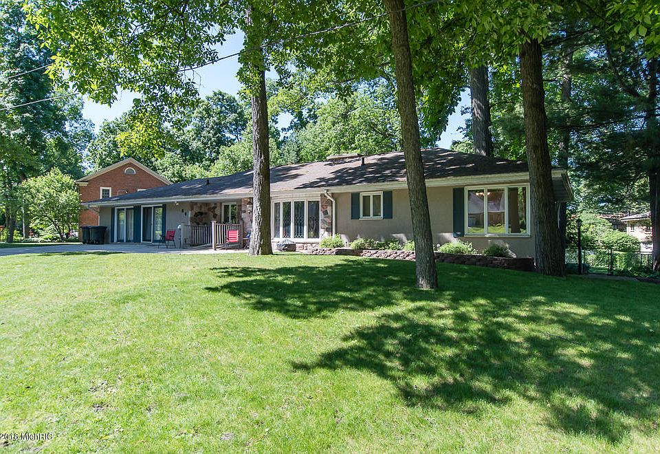 1st image of 80 Shadywood Ln