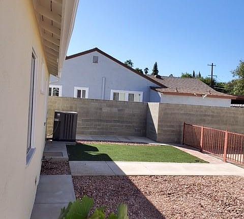 5th image of 6733 Glade Ave #1