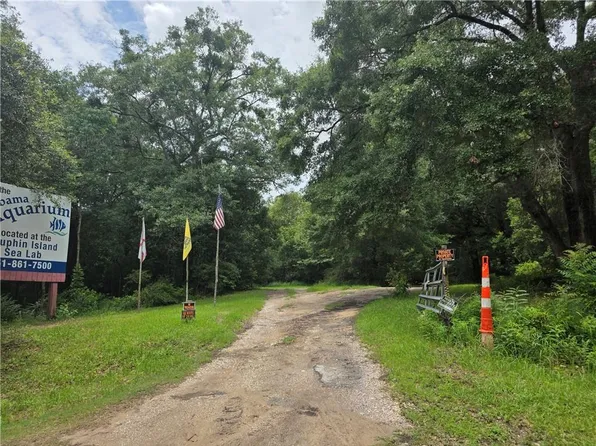 10740 Dauphin Island Pkwy, Theodore, AL 36582