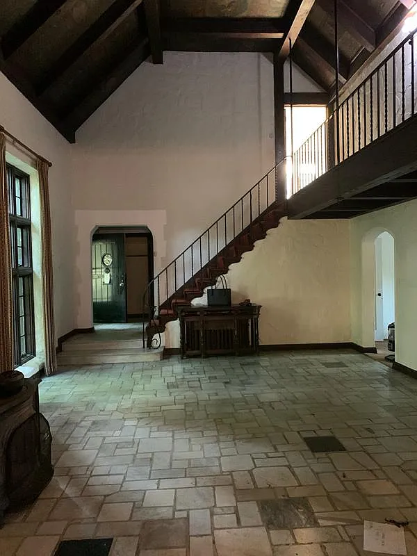 6301 Alexander Dr — Photo 2